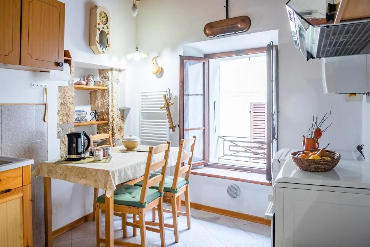 Apartmán Rapolano Terme Historic Center Studio!